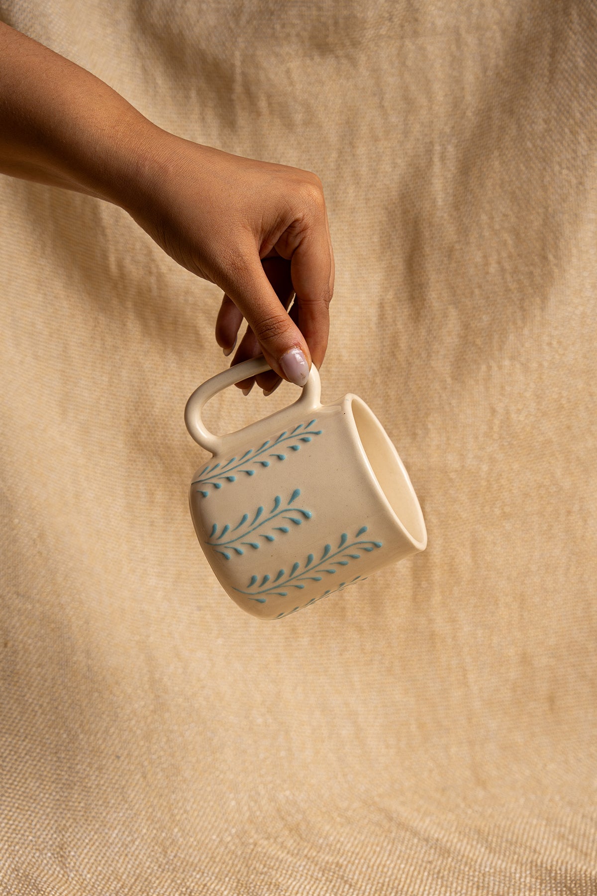 Embossed Leaf Motif Ceramic Mug